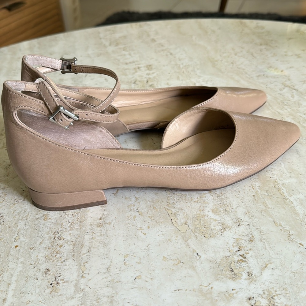 Franco Sarto cute nude flats